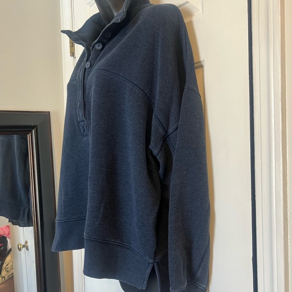 American Eagle Outfitters Dark Blue Henley Sweatshirt - Picture 3 of 8